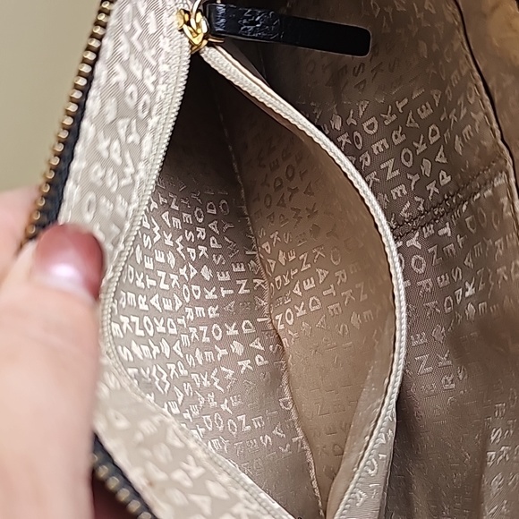 Kate Spade Black Pebbled Leather Berkshire Rd. MiniBag Goldtone Hardware EUC - Picture 13 of 14